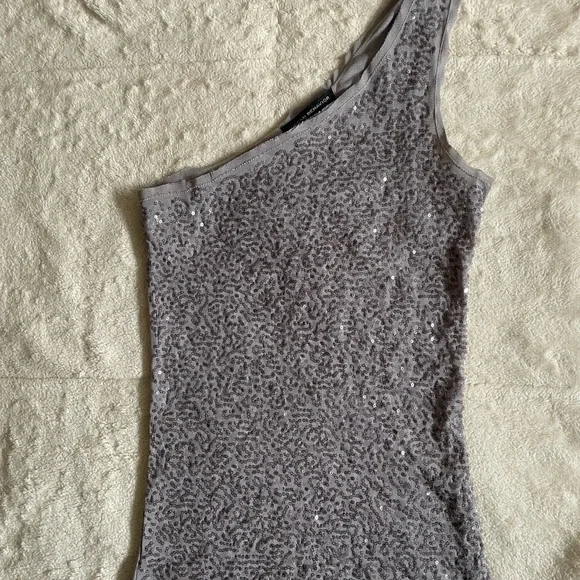 Y2K ✨Urban Behavior Asymmetrical Sequin Top - Picture 2 of 7